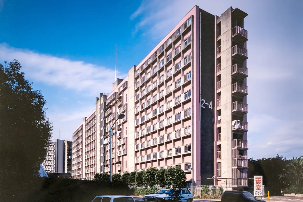 公社三原台単身者住宅の外観