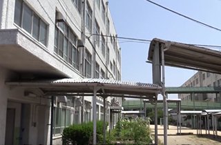 下田部団地すぐそばに「市立桜台小学校」隣接して「桜台認定こども園」があります