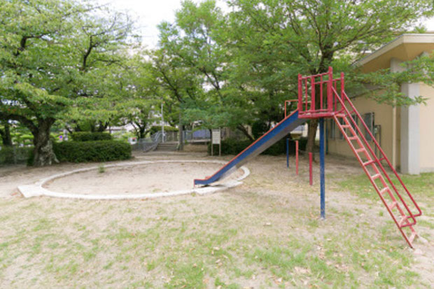 敷地内の公園