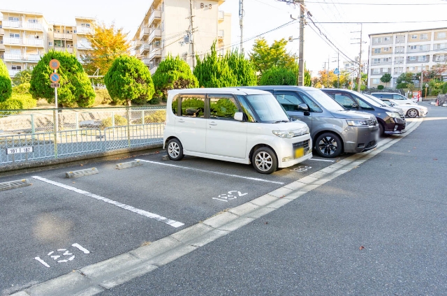 香里三井C団地:屋外駐車場