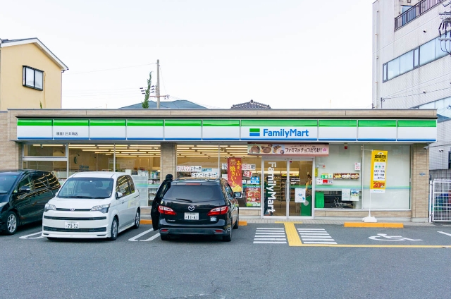 ファミリーマート 寝屋川三井南店