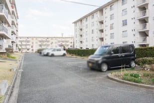 茨木郡山団地 駐車場