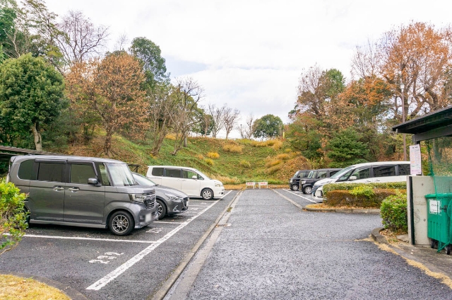 庭代台B団地:駐車場