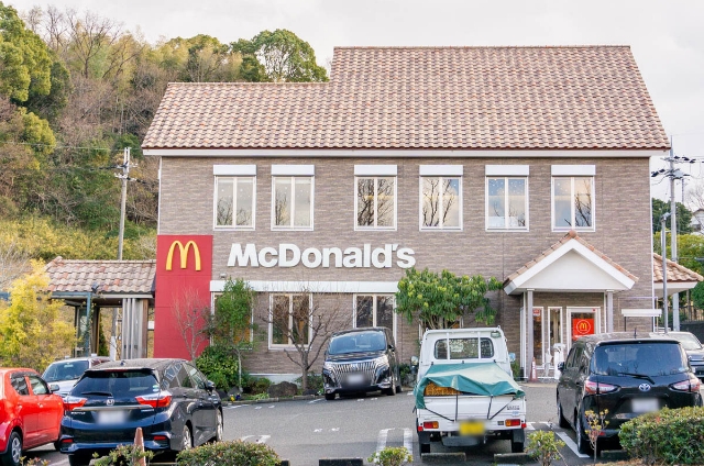 マクドナルド 庭代台東店