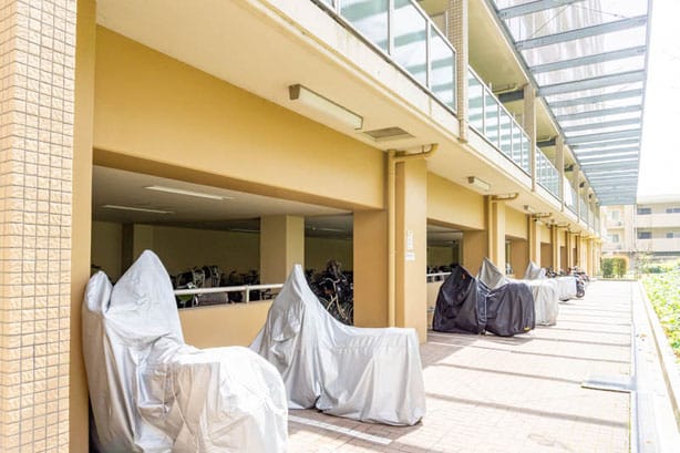 OPH千里佐竹公園内屋根付きバイク専用駐輪場