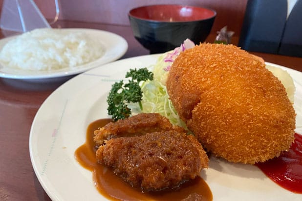 洋食やろく 本店