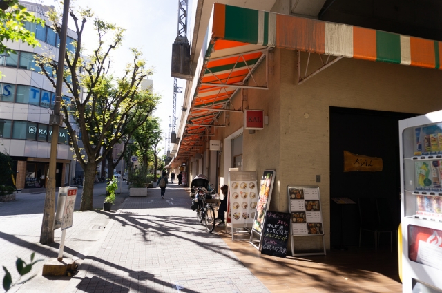 南海本線「堺」駅の高架下