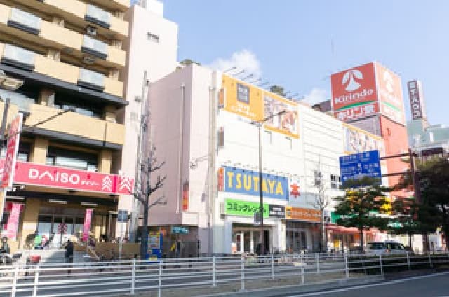 ダイソー 長居公園前店、キリン堂 長居駅前店