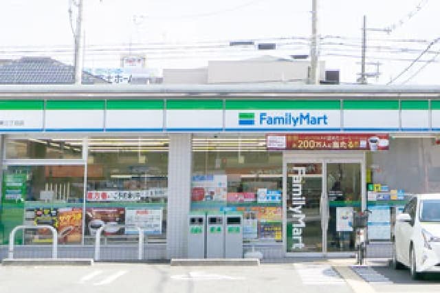 ファミリーマート長居東三丁目店