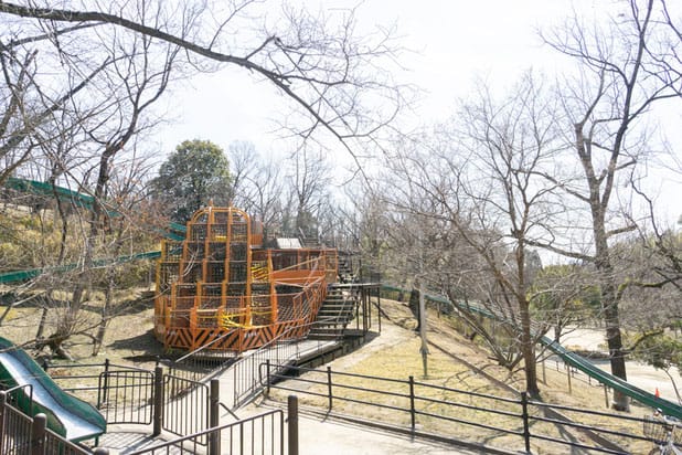 千里中央公園 ローラースベリ台