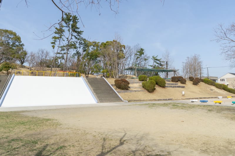 ふじのき公園 大きな滑り台