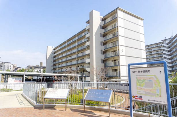 OPH新千里南町駐輪場側出入り口