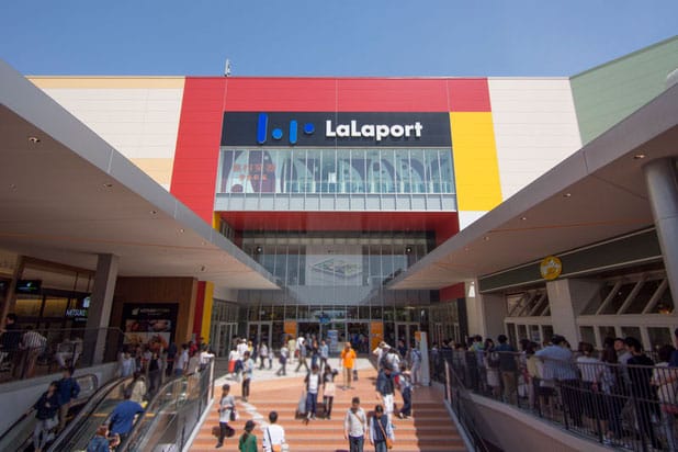 EXPOCITY内LaLaport