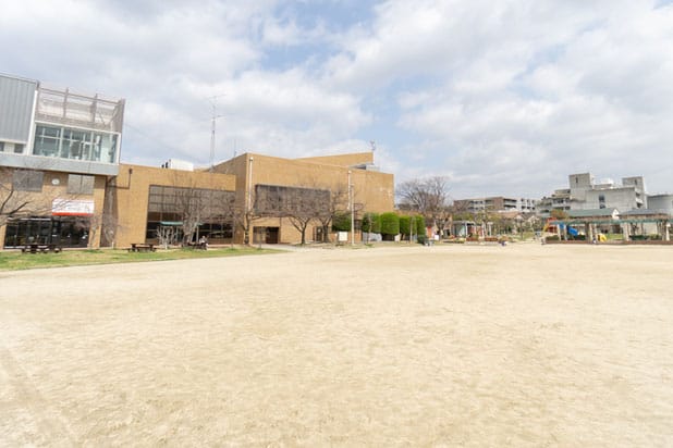豊島野公園のボール遊びのできる広場